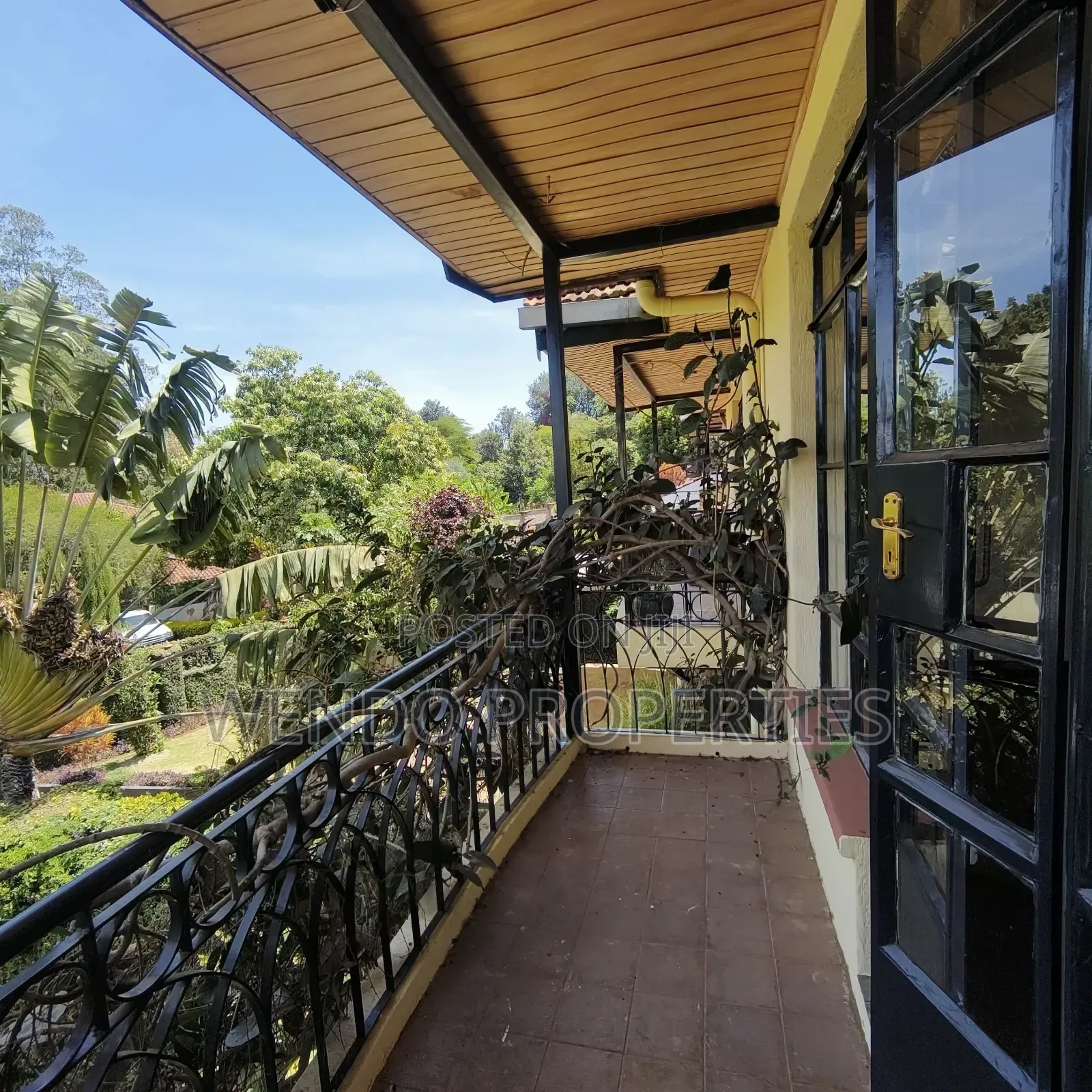 4bdrm Townhouse / Terrace in Maziwa for rent