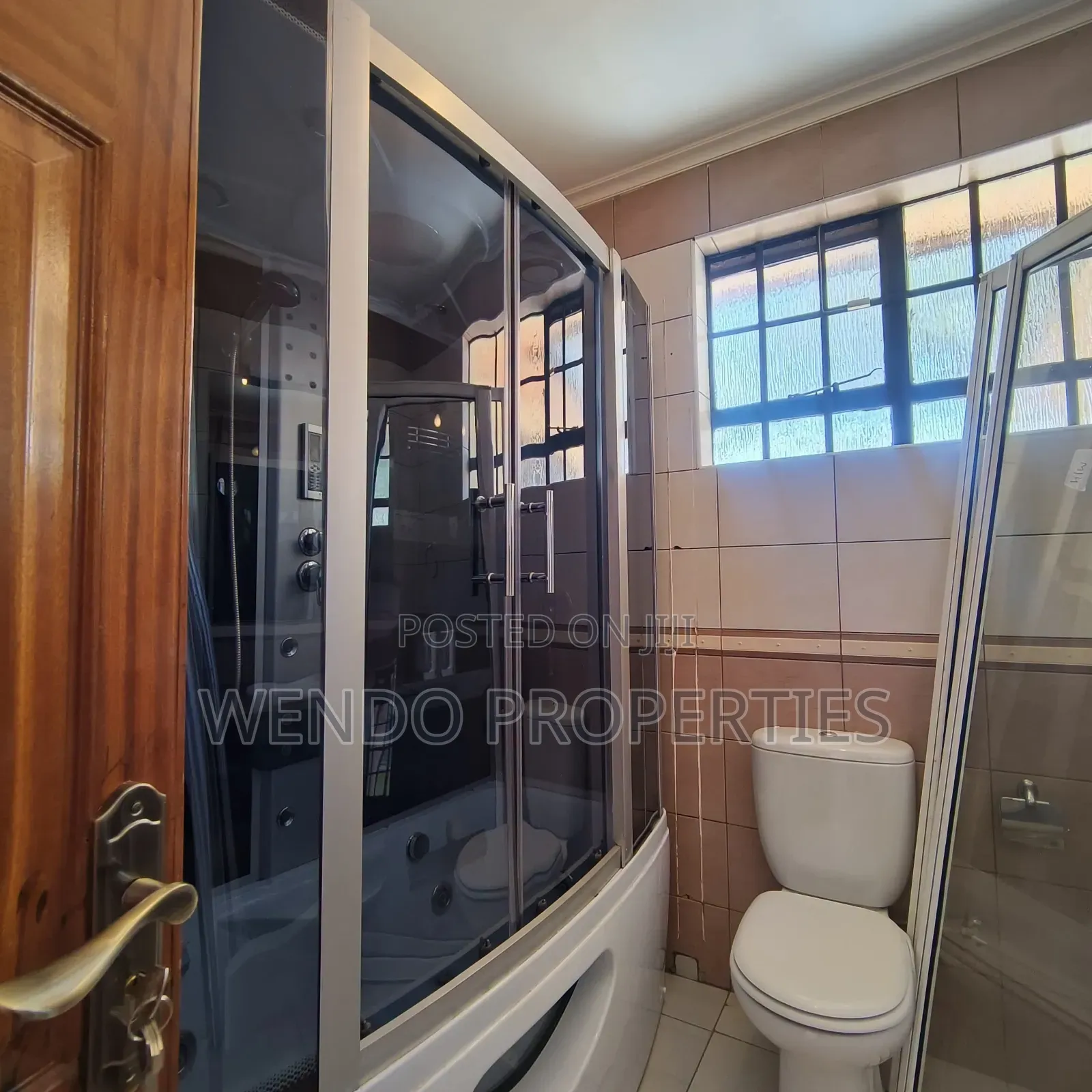 4bdrm Townhouse / Terrace in Maziwa for rent