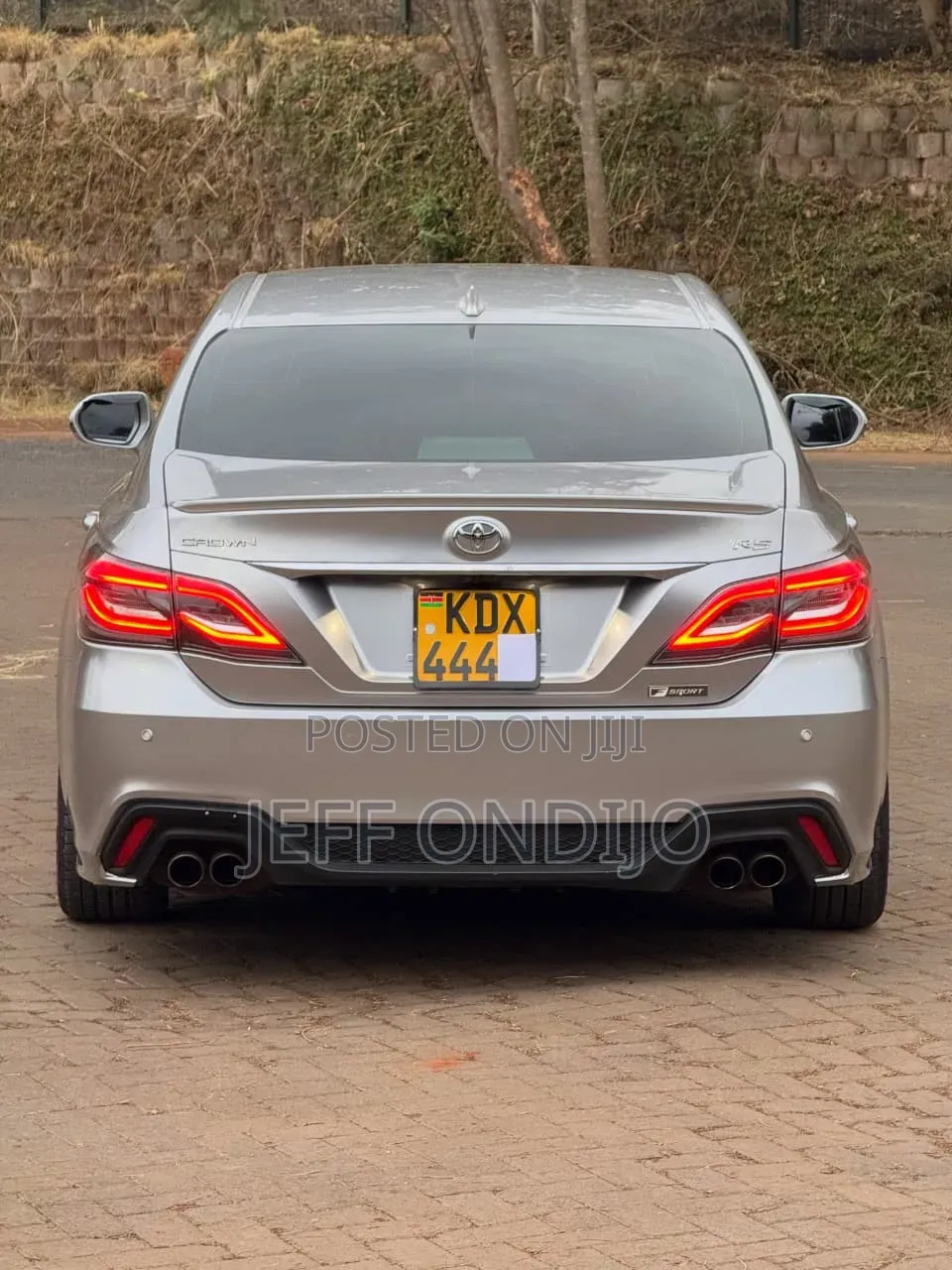 Toyota Crown 2019 Silver