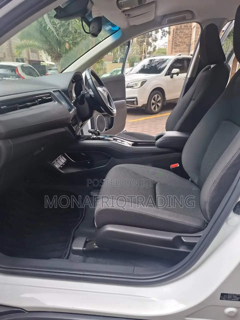 Honda Vezel 1.5 Hybrid 2WD 2019 White
