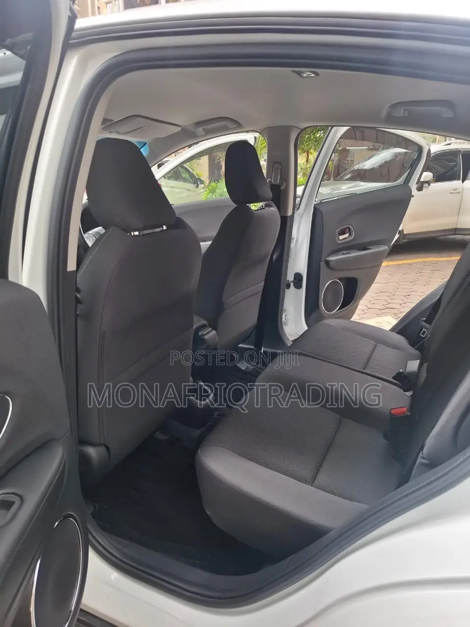 Honda Vezel 1.5 Hybrid 2WD 2019 White