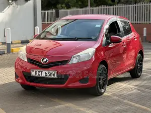 Toyota Vitz 2012 Gold