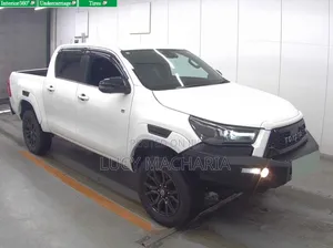 Toyota Hilux Revo Double Cab Deisel 2.8 RWD 2022 White