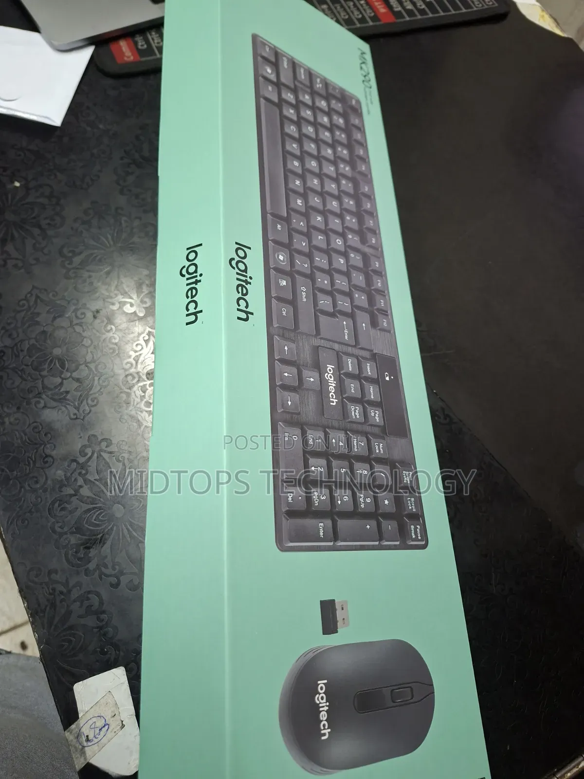 Logitec Wireless Keyboard and Mouse