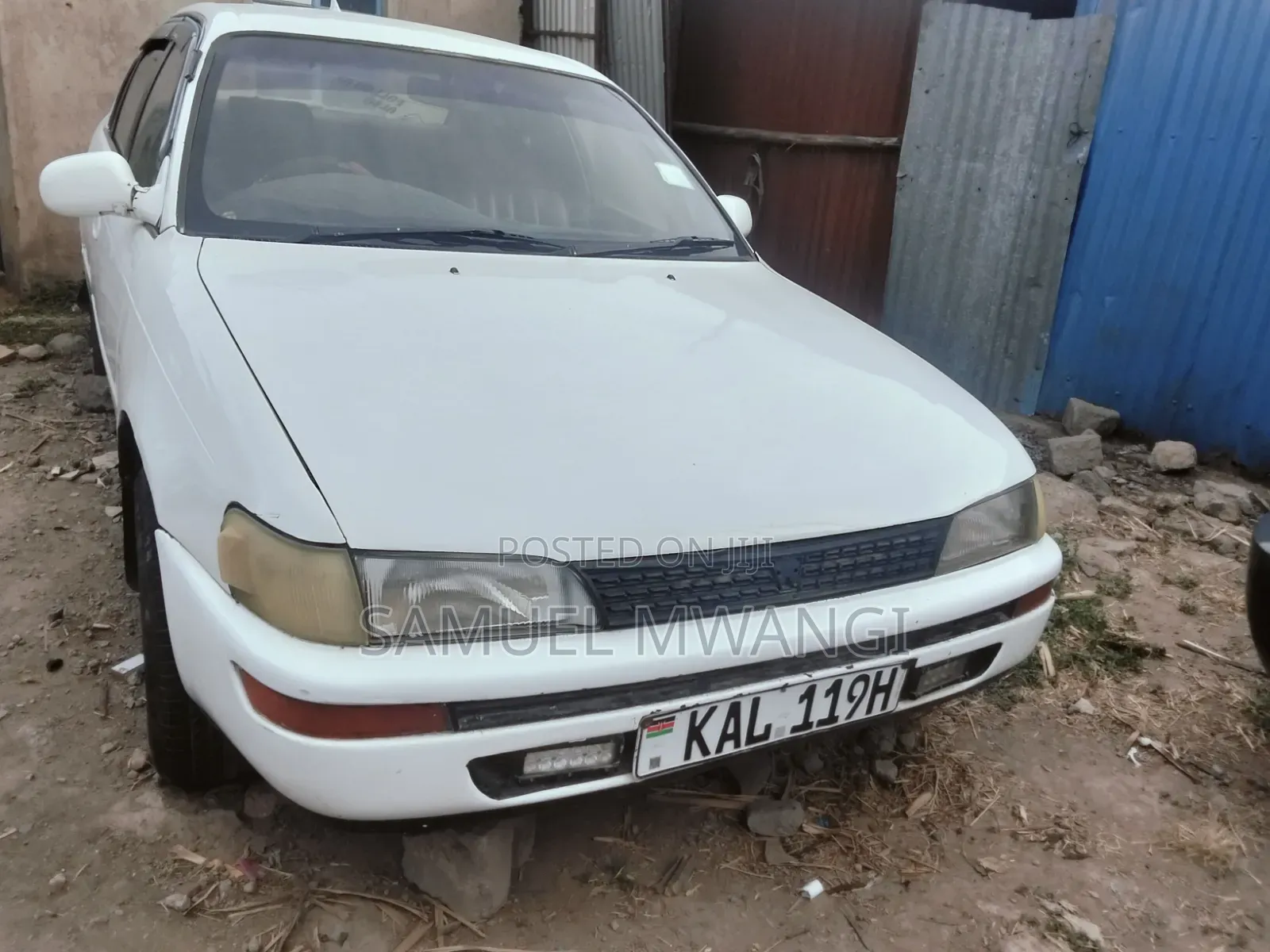 Toyota Corolla 1998 White