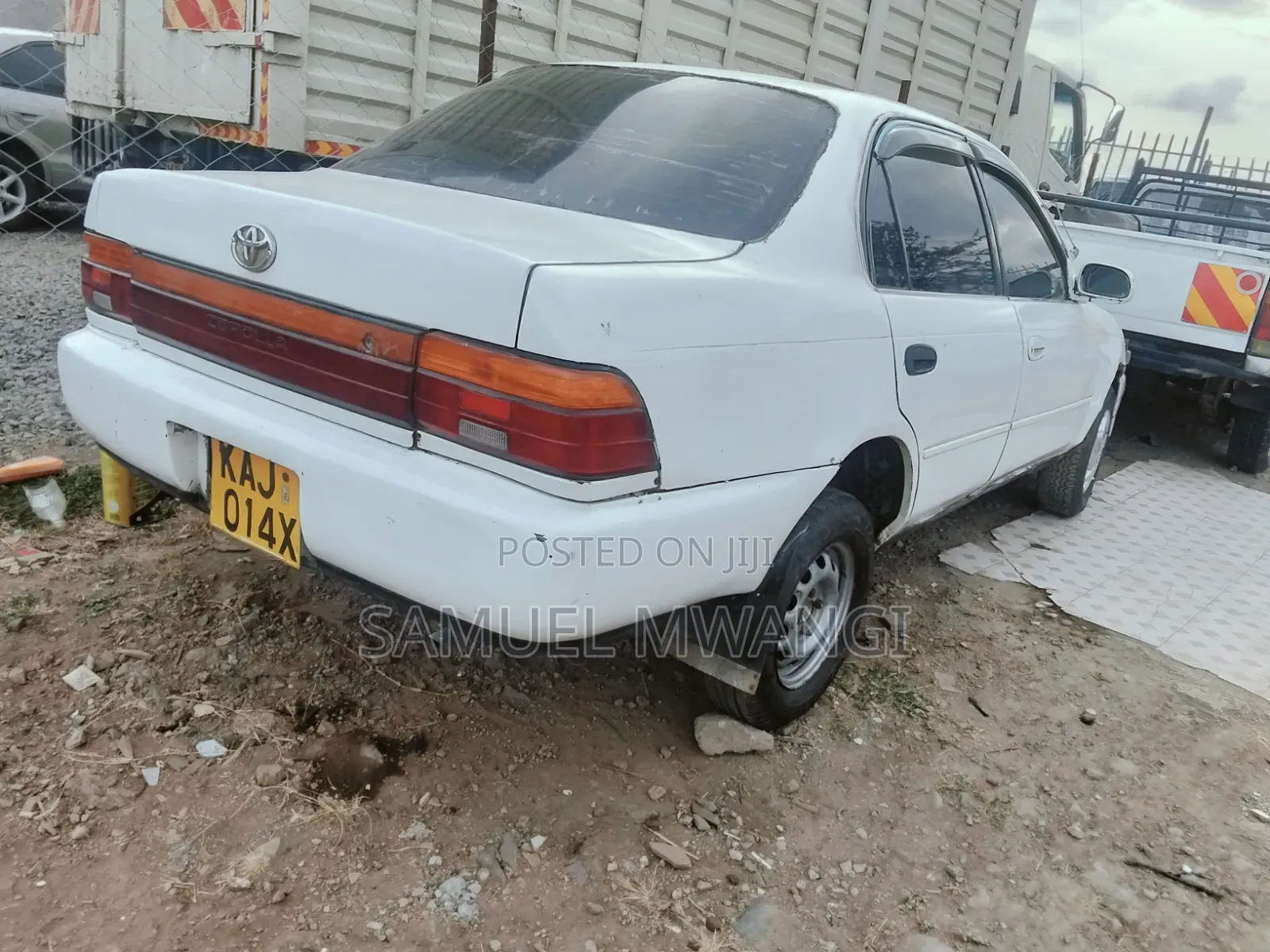Toyota Corolla 1998 White