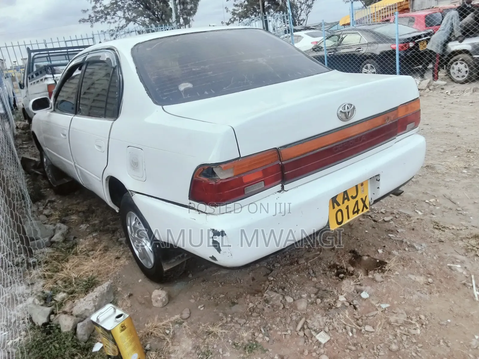 Toyota Corolla 1998 White