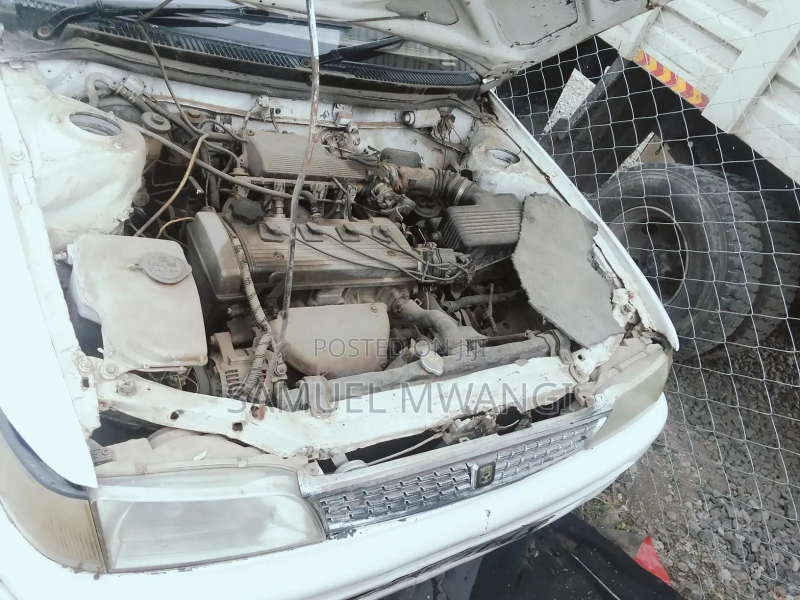 Toyota Corolla 1998 White