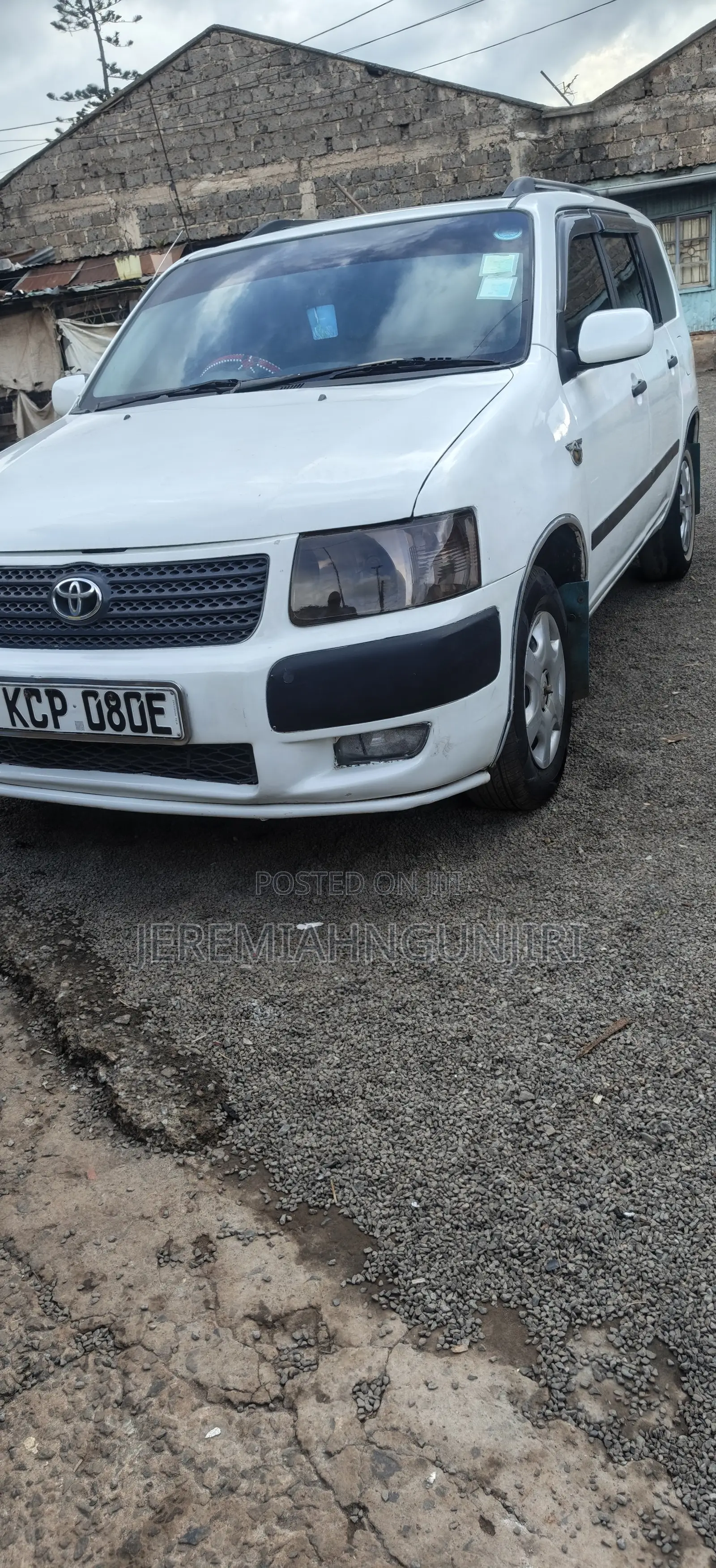 Toyota Succeed 2012 White