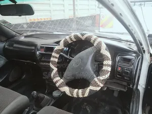 Toyota Corolla 1998 White