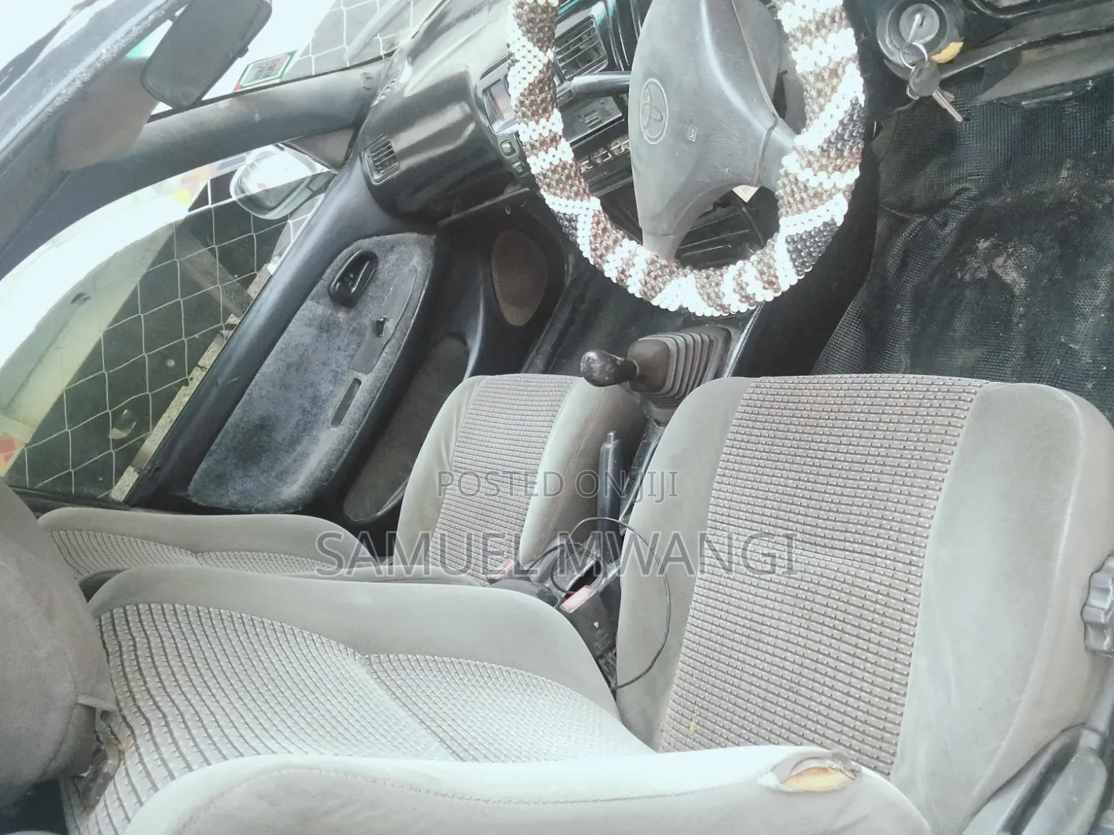 Toyota Corolla 1998 White