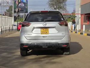 Nissan X-Trail 2014 Silver