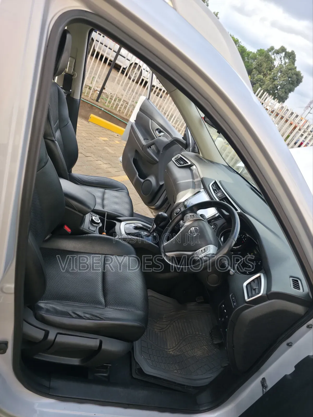 Nissan X-Trail 2014 Silver