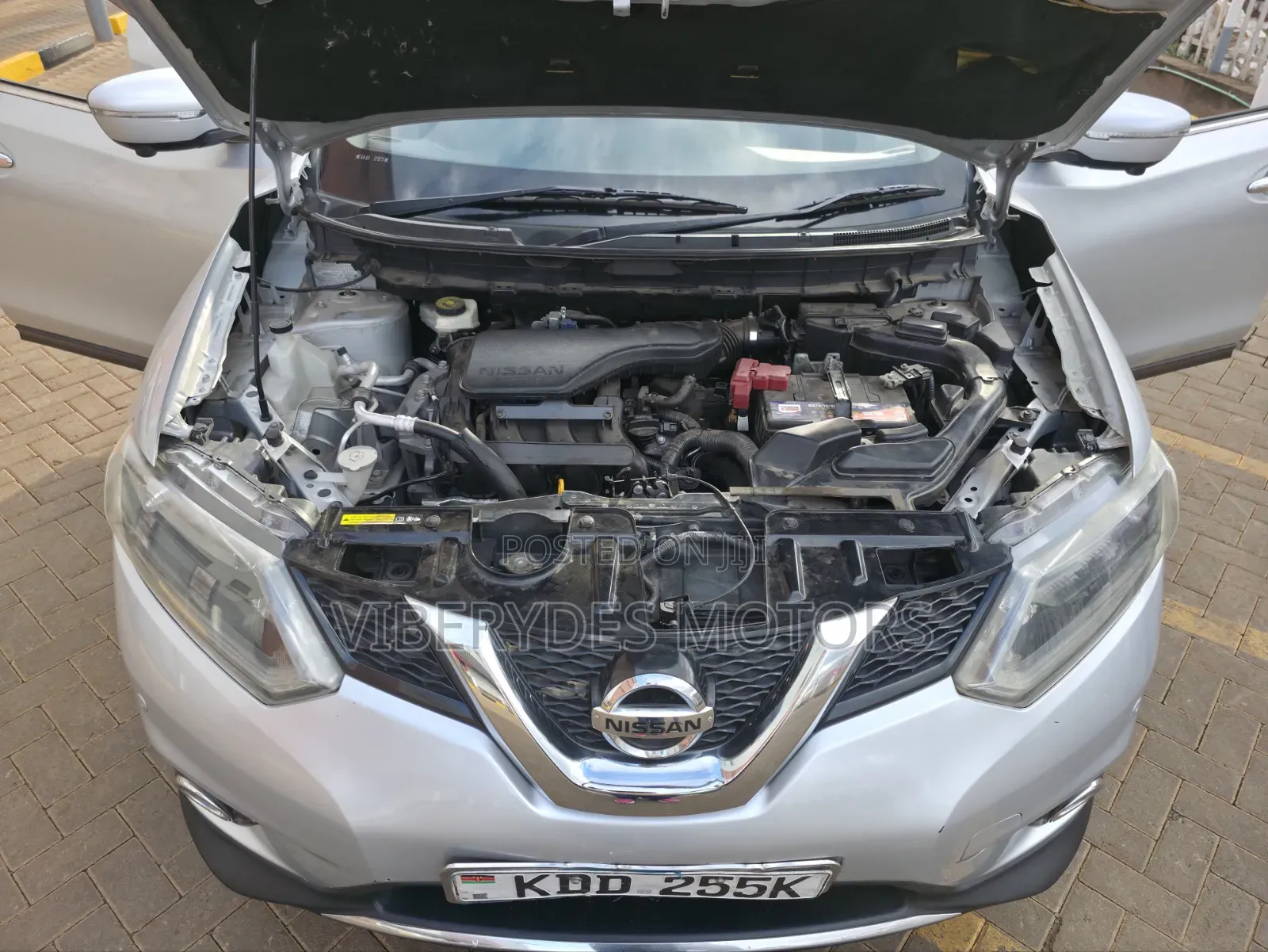 Nissan X-Trail 2014 Silver