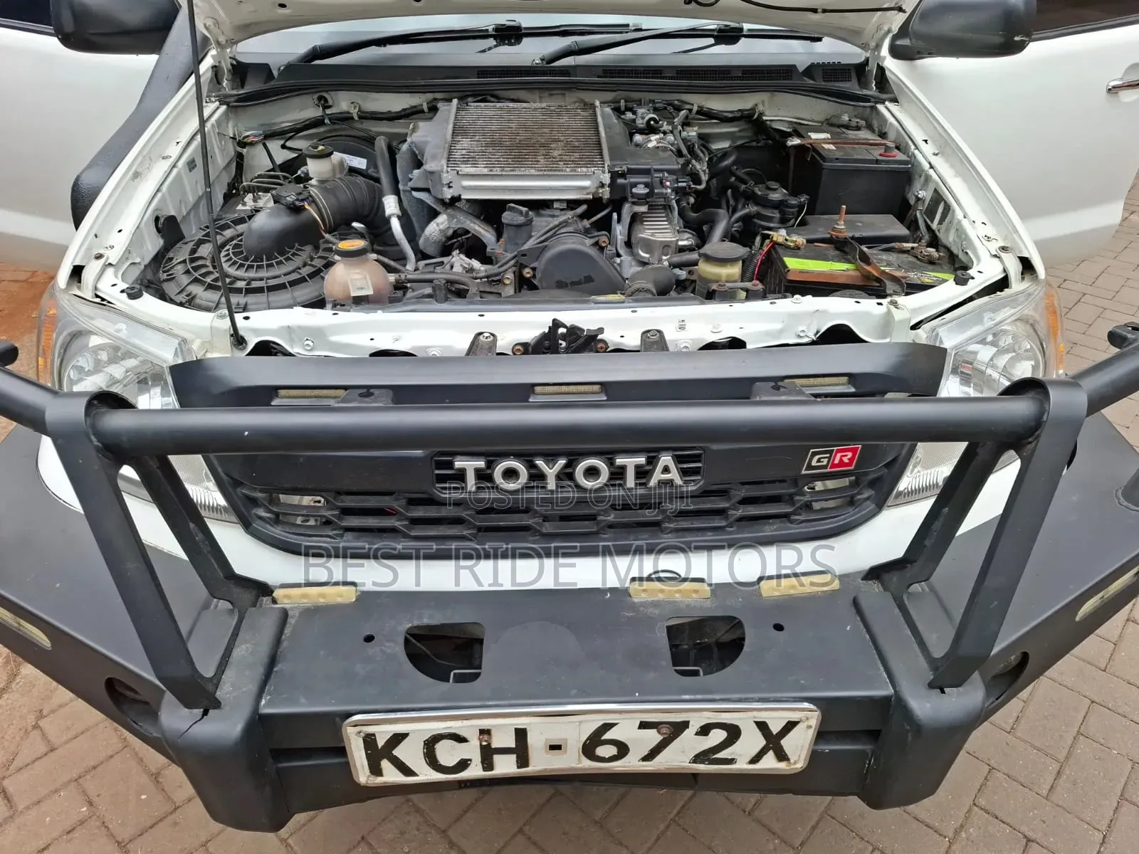 Toyota Hilux 2009 White