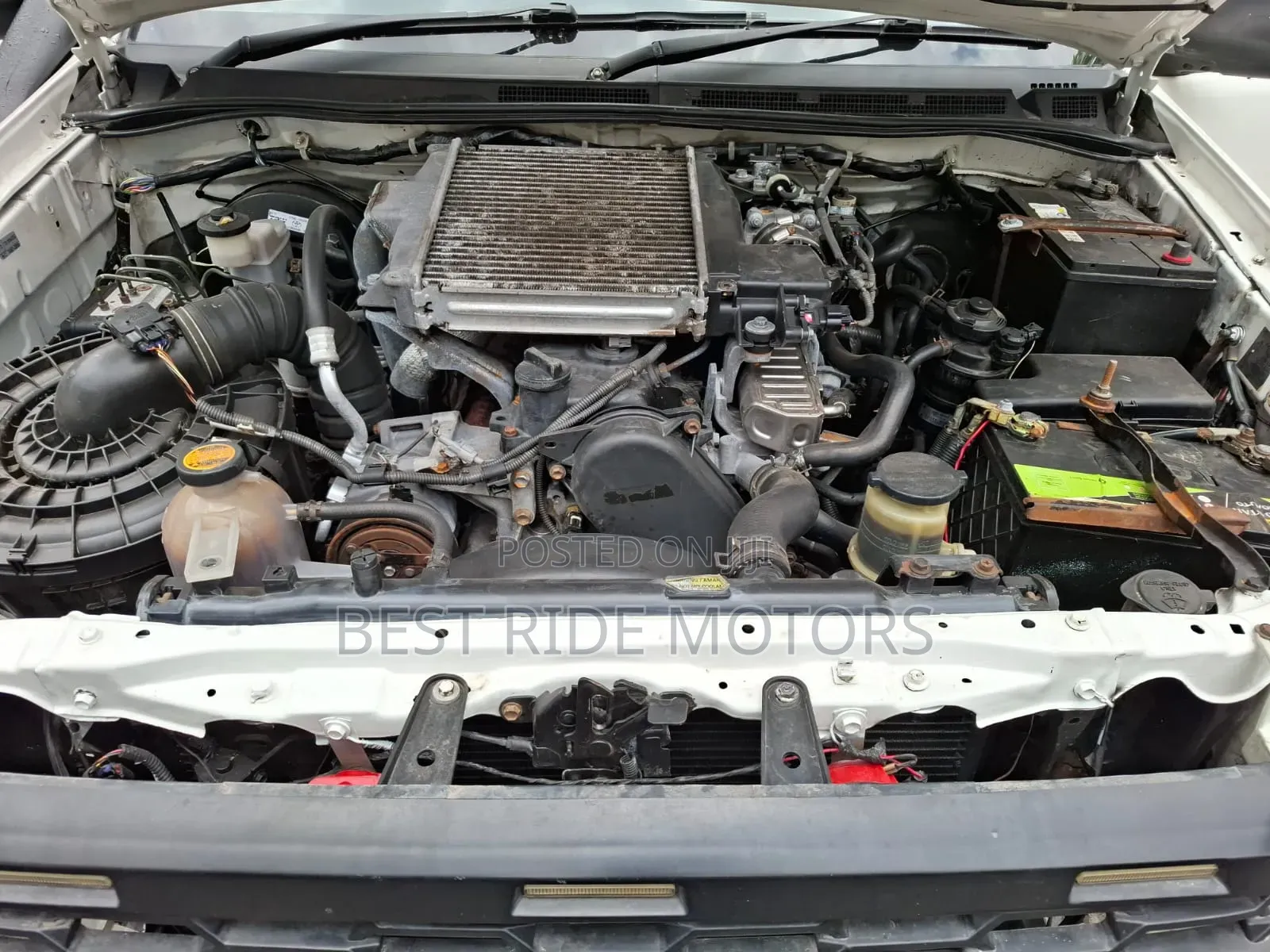 Toyota Hilux 2009 White
