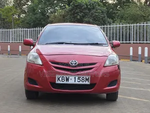 Toyota Belta 2006 Red