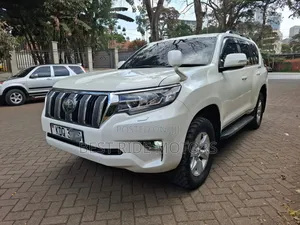 Toyota Land Cruiser Prado 2.8 2018 White