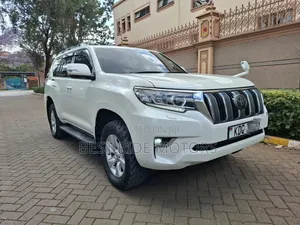Toyota Land Cruiser Prado 2.8 2018 White
