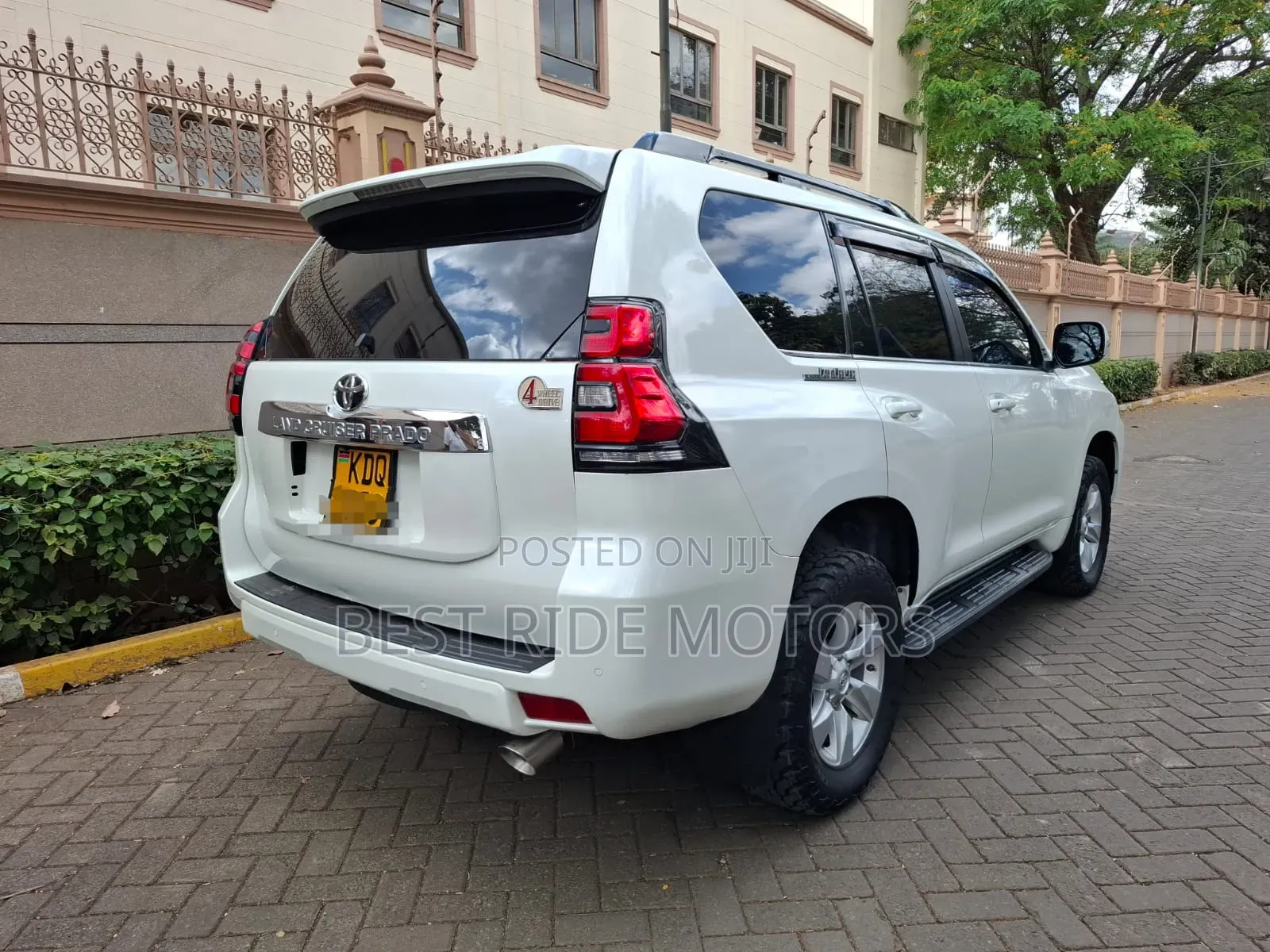 Toyota Land Cruiser Prado 2.8 2018 White