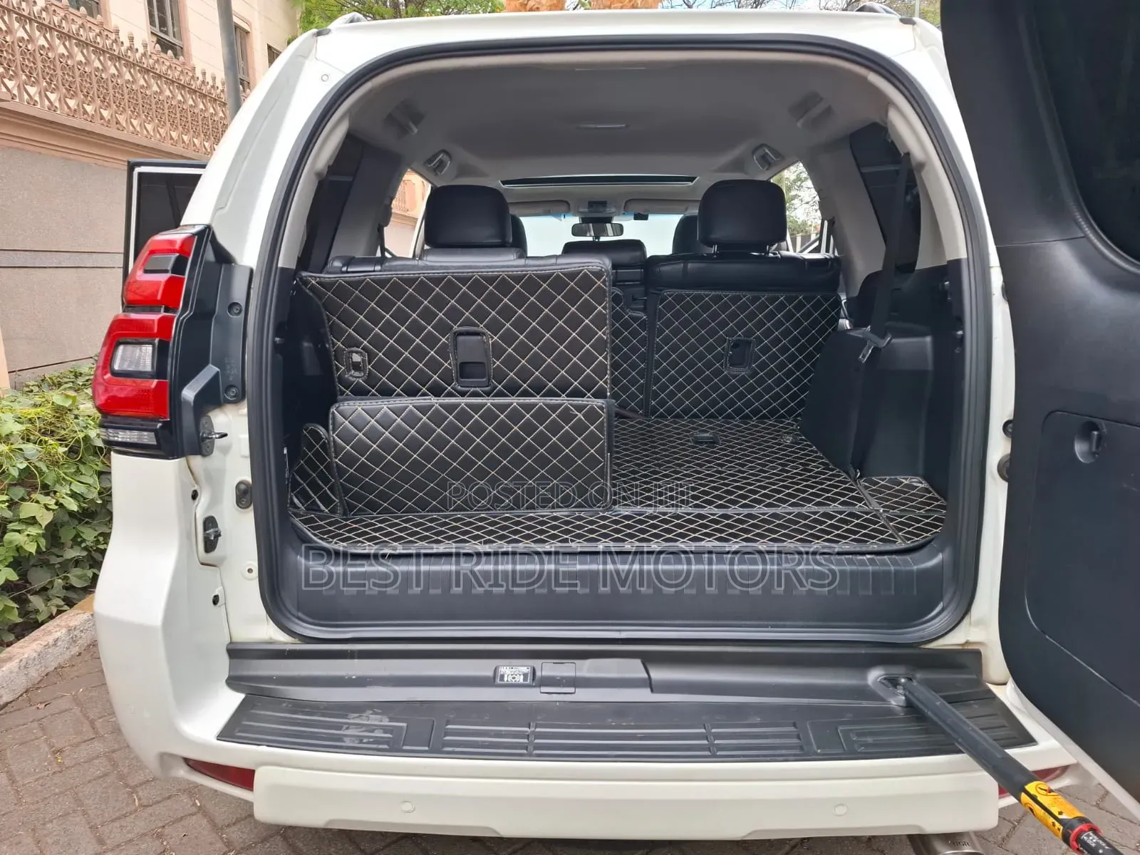Toyota Land Cruiser Prado 2.8 2018 White