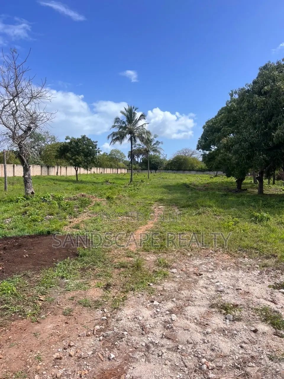 Diani Beach, 1/4 Acres Gated Community.