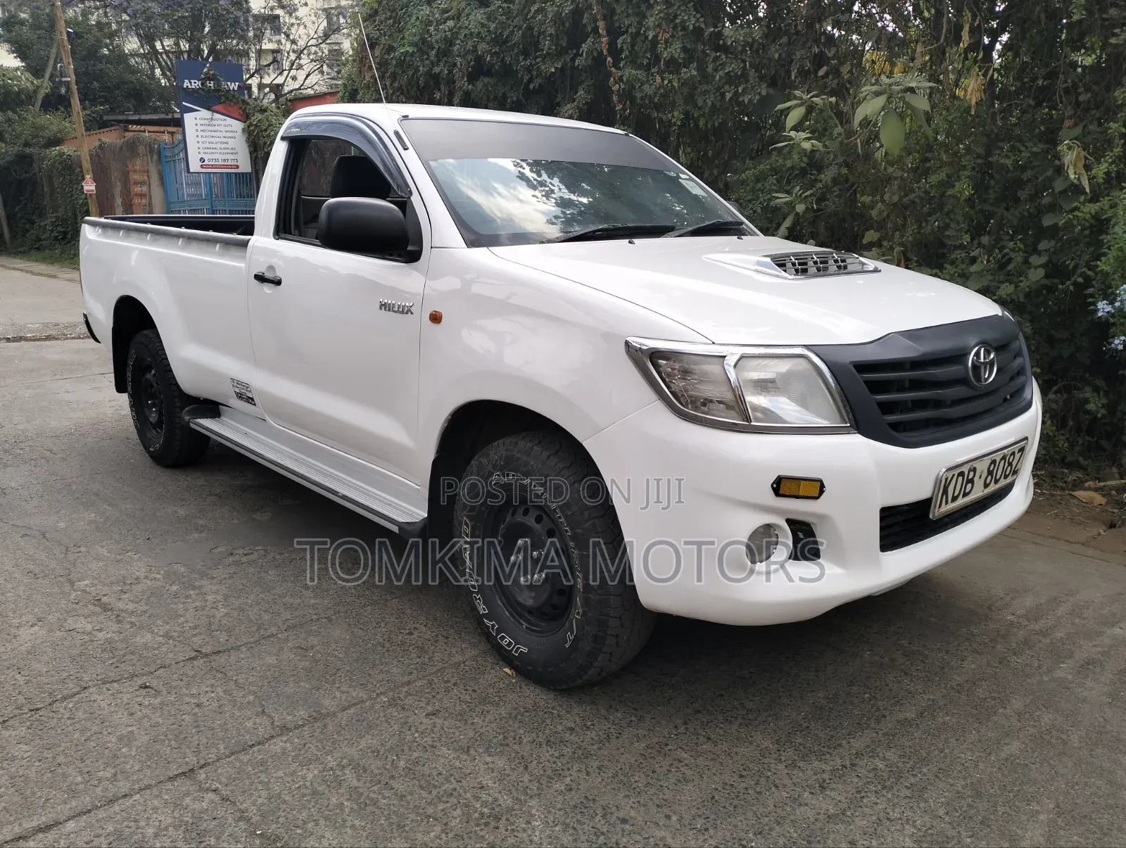 Toyota Hilux 2014 White