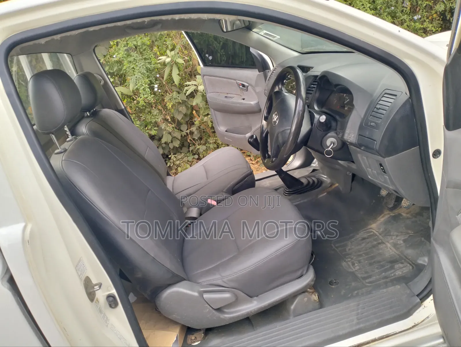 Toyota Hilux 2014 White