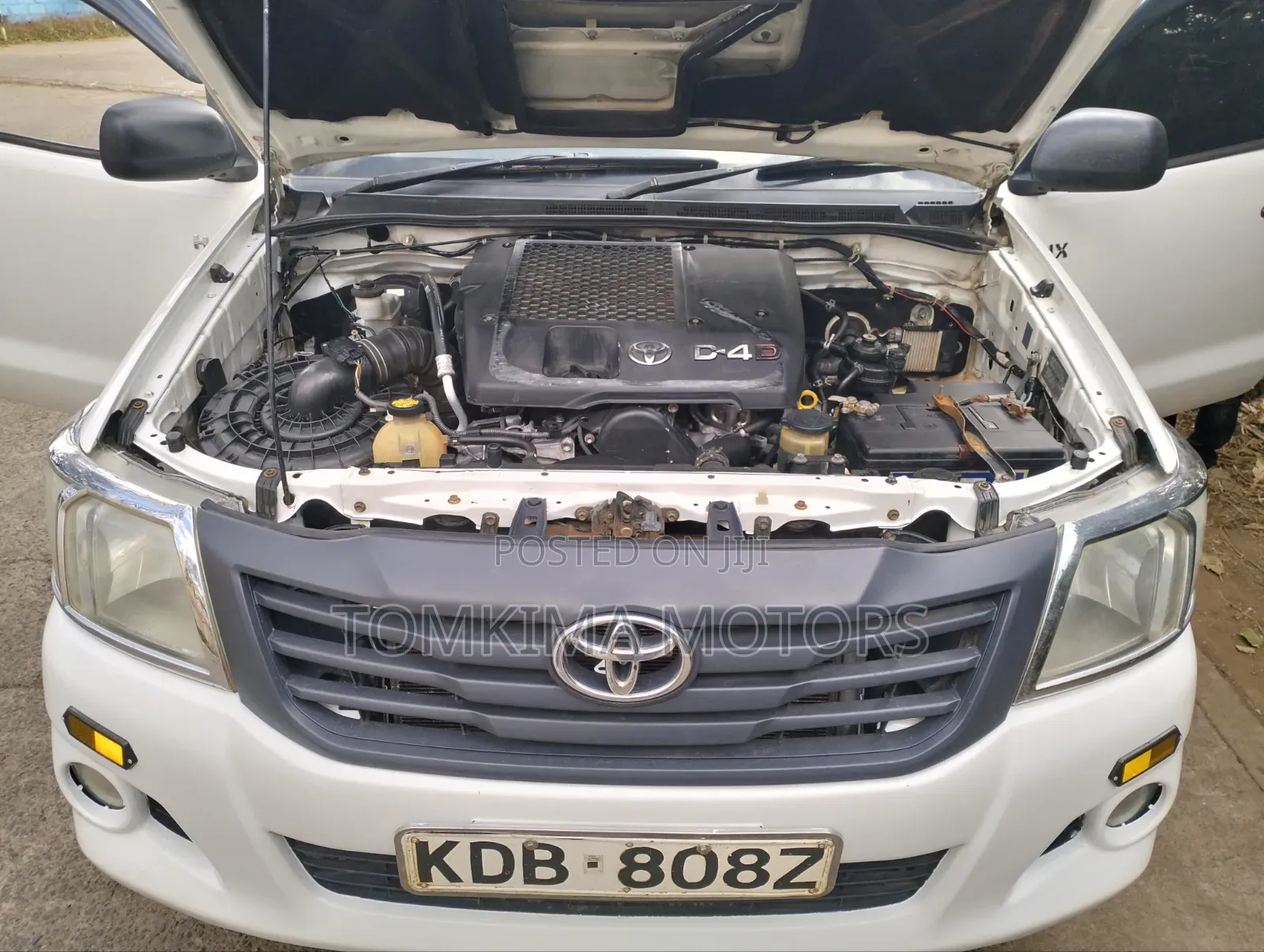 Toyota Hilux 2014 White