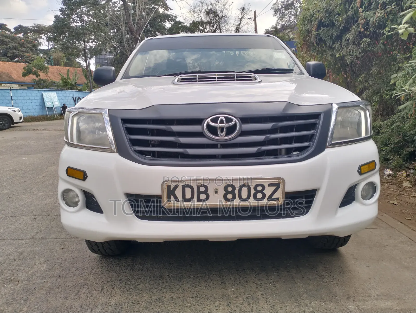 Toyota Hilux 2014 White