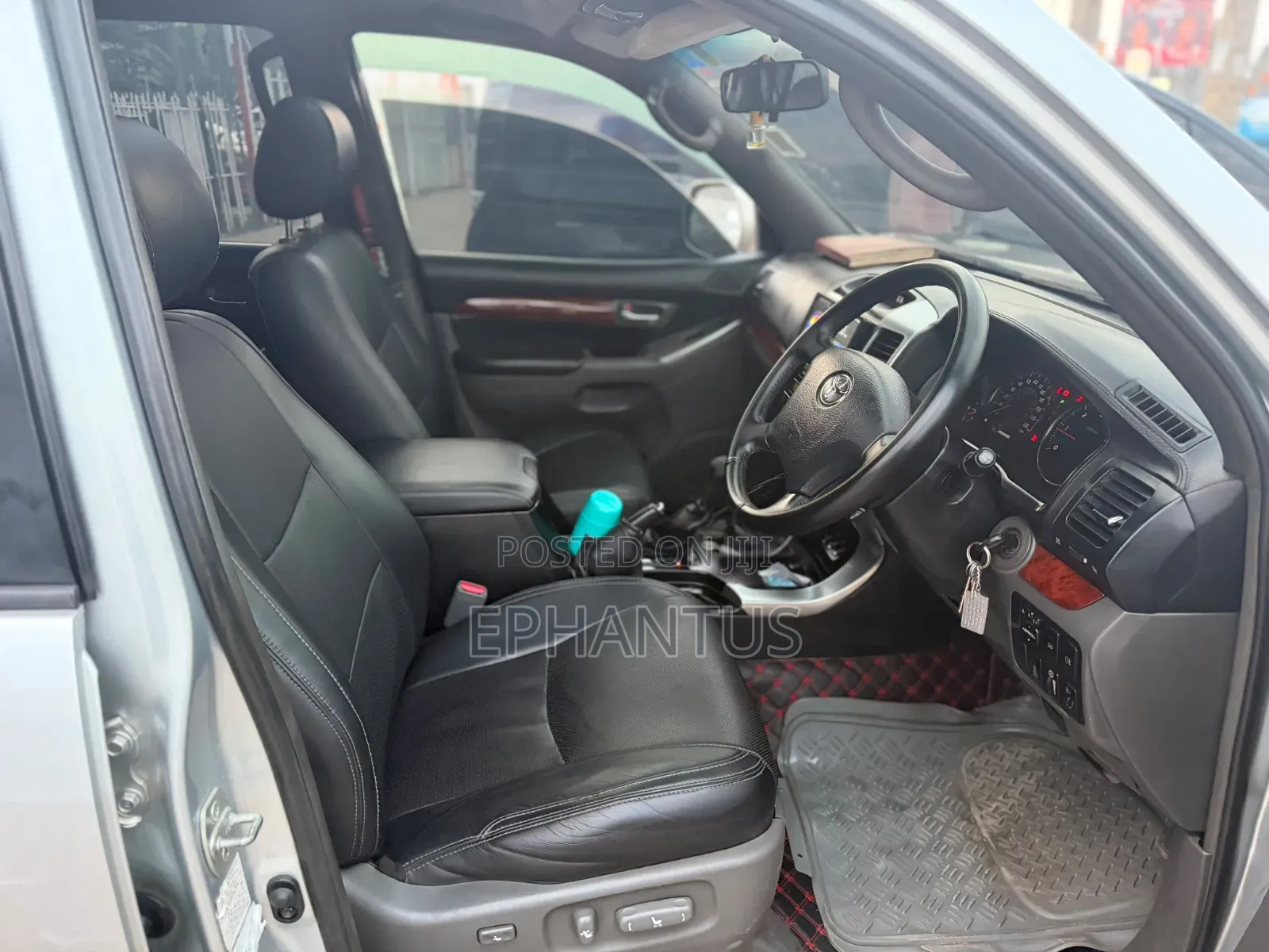 Toyota Land Cruiser 3.0 D-4D Executive 2005 Silver