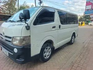 Toyota HiAce 2013 White