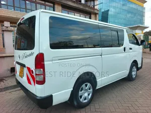 Toyota HiAce 2013 White