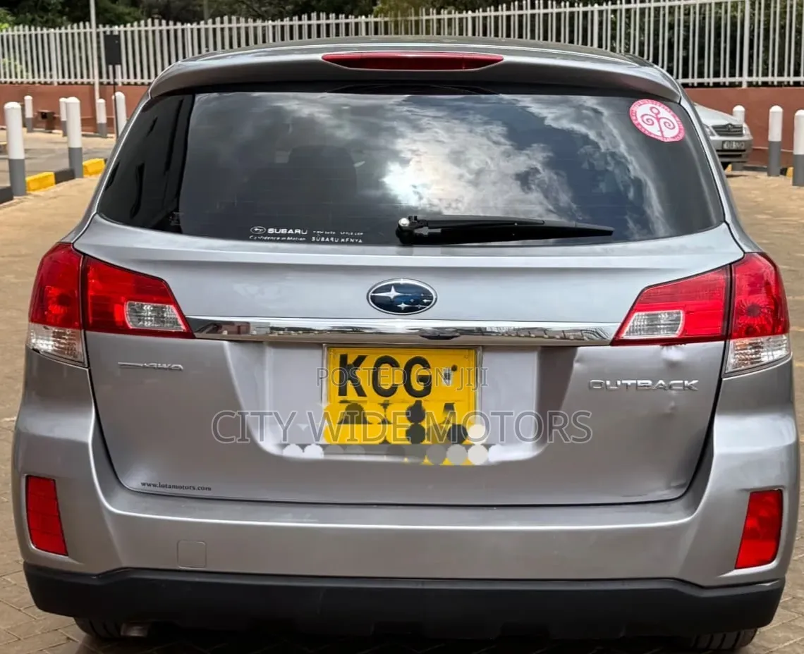 Subaru Outback 2.5 2008 Silver