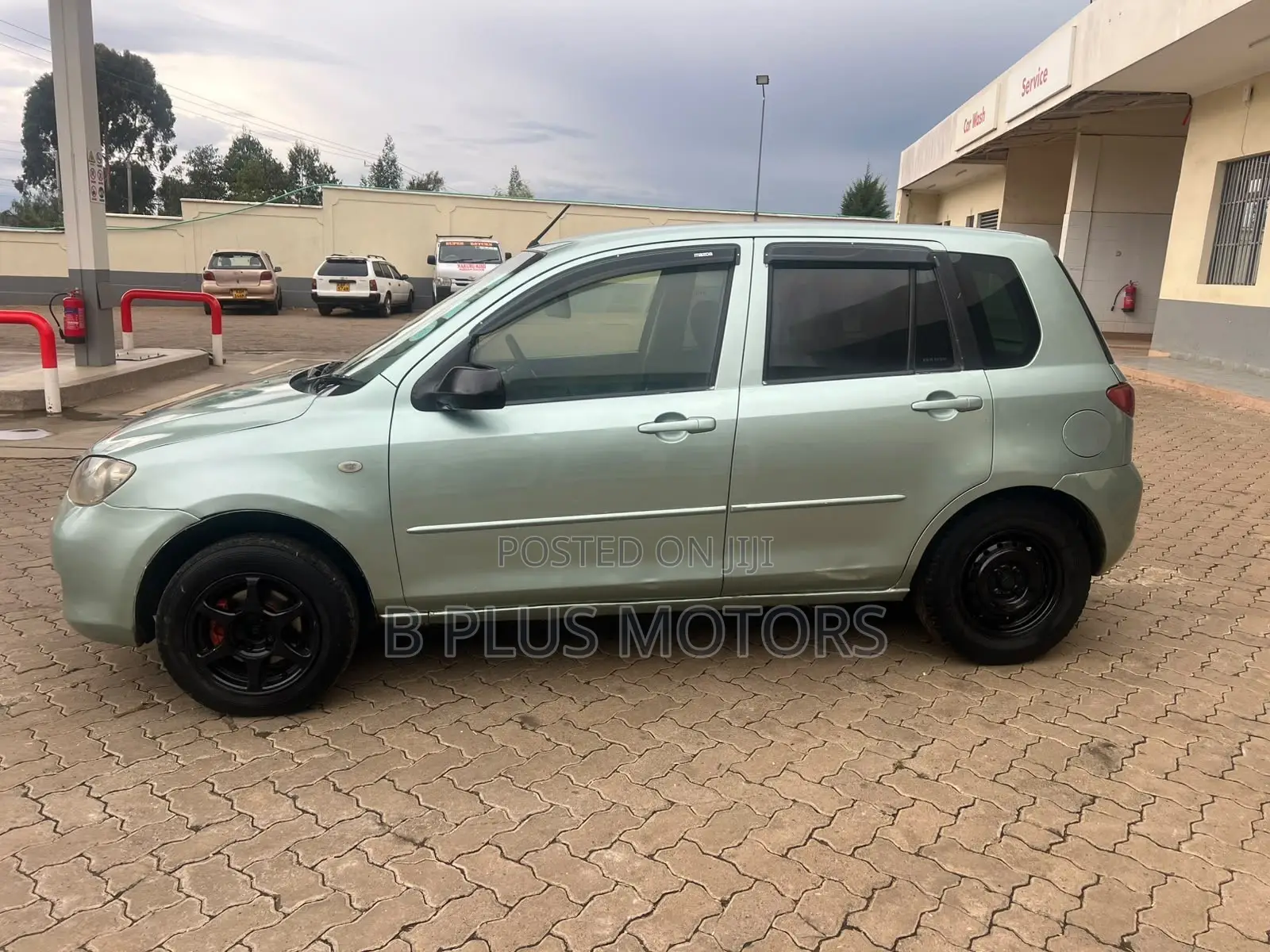 Mazda Demio 2004 Green