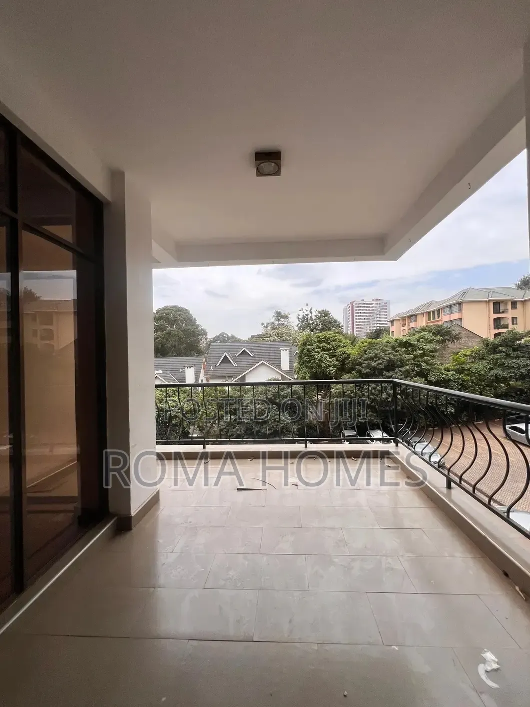 3bdrm Apartment in Lavington, Nairobi Central for rent