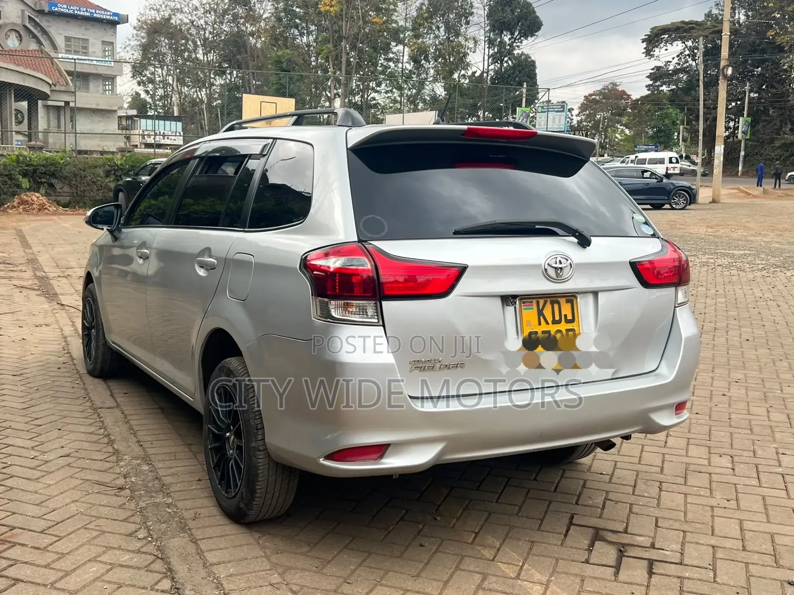 Toyota Corolla Fielder 2015 Silver