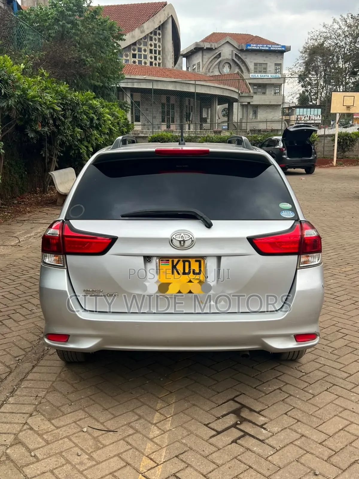 Toyota Corolla Fielder 2015 Silver