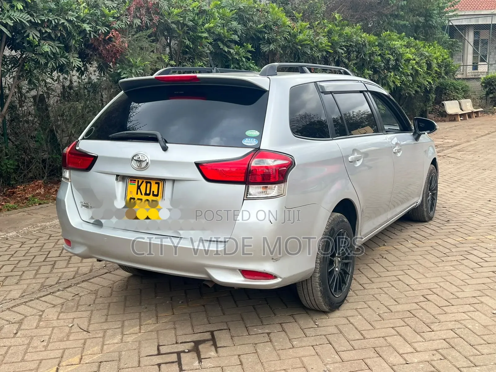 Toyota Corolla Fielder 2015 Silver