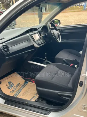 Toyota Corolla Fielder 2015 Silver