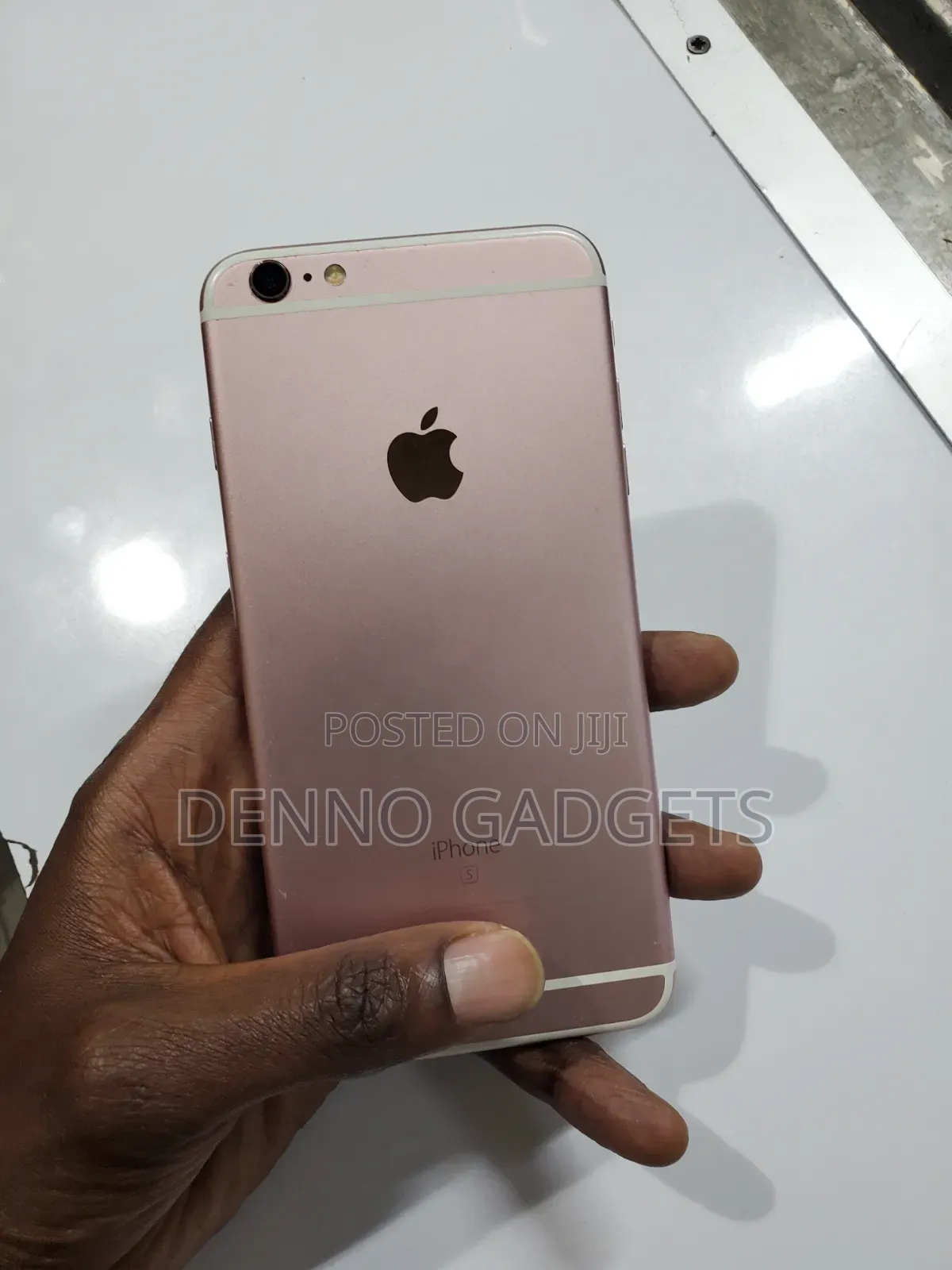 Apple iPhone 6s Plus 32 GB White