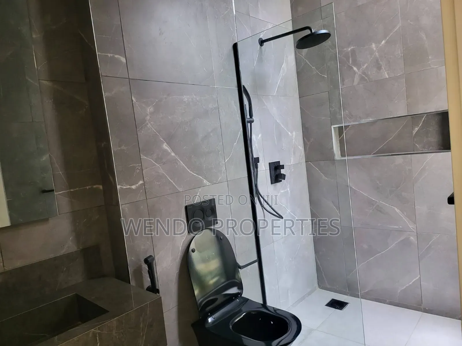 4bdrm Villa in Runda for rent