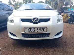Toyota Auris 2009 White