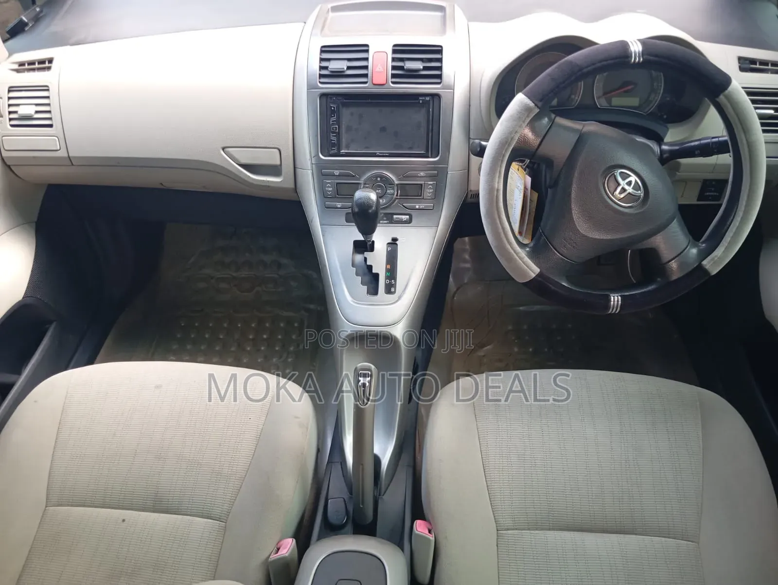 Toyota Auris 2009 White