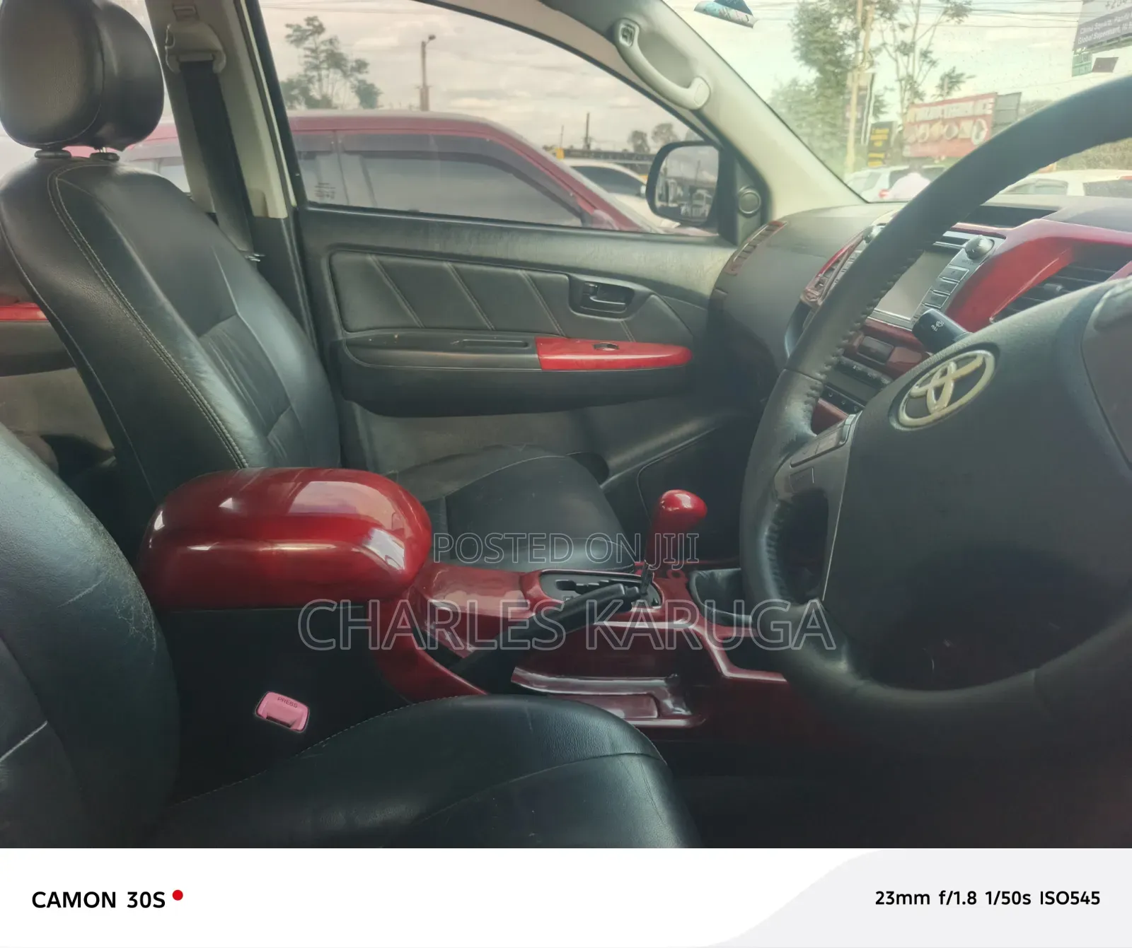 Toyota Hilux 2012 Silver