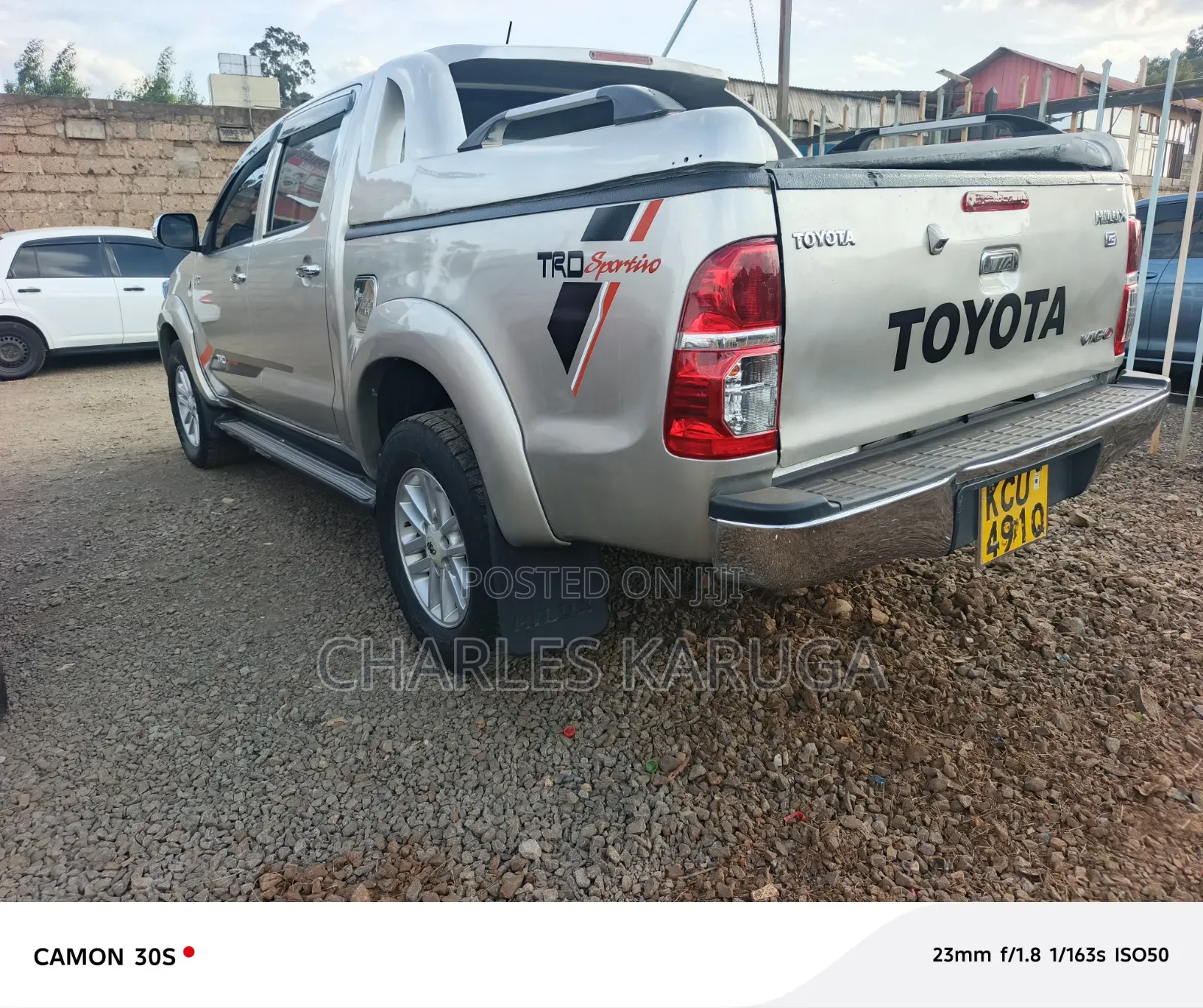 Toyota Hilux 2012 Silver
