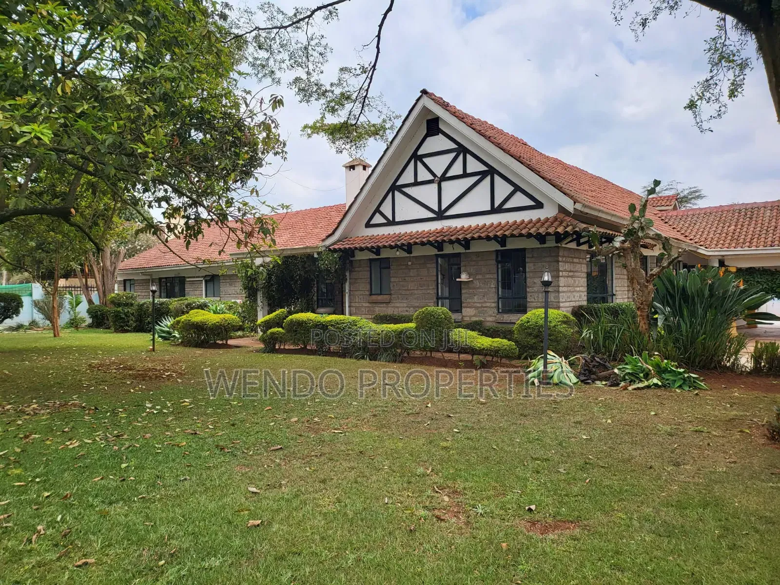 4bdrm Bungalow in Runda for rent