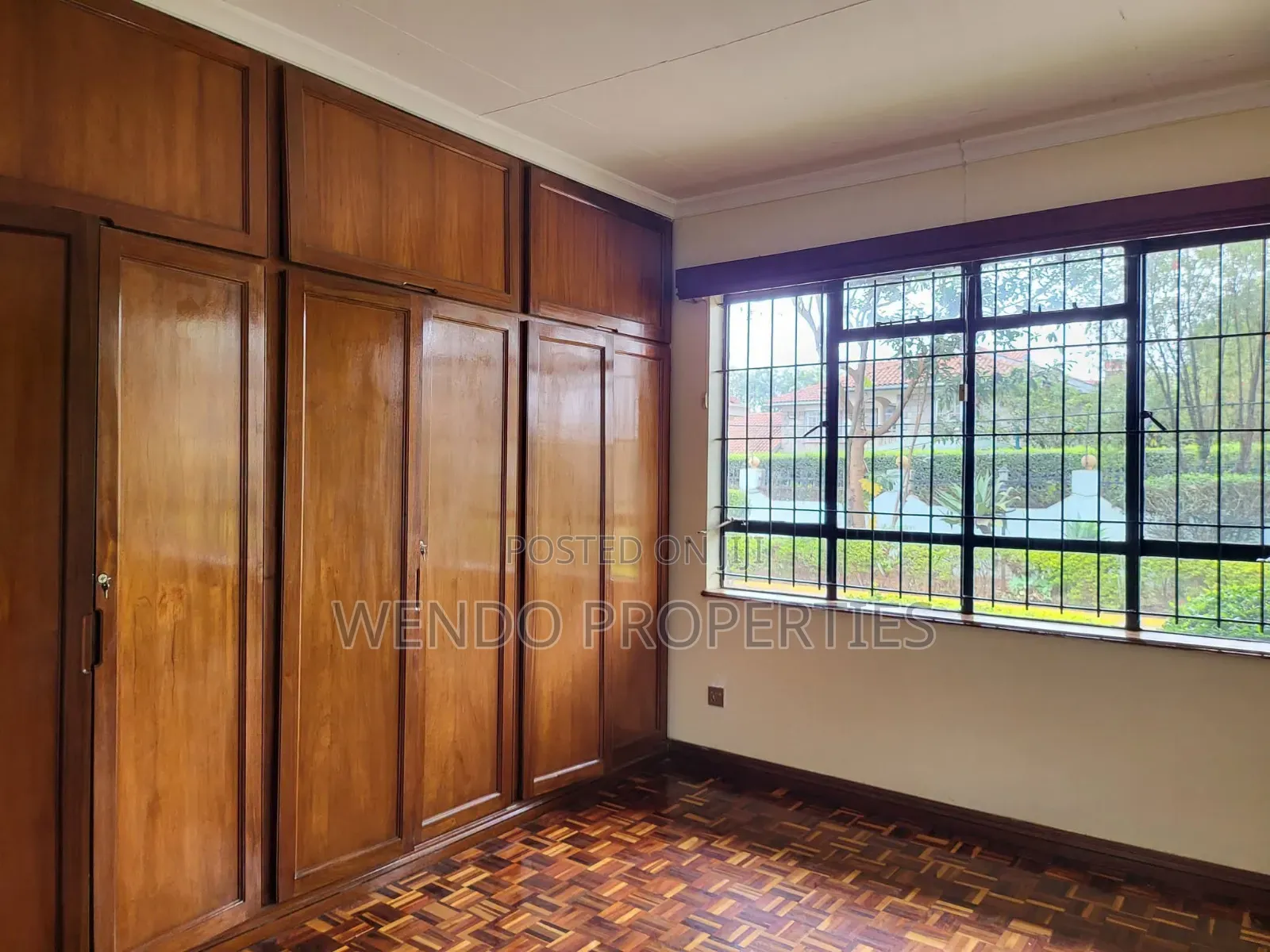 4bdrm Bungalow in Runda for rent