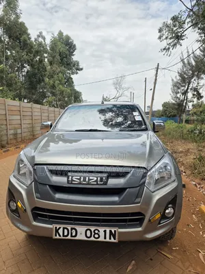 Isuzu D-MAX 2021 Gold