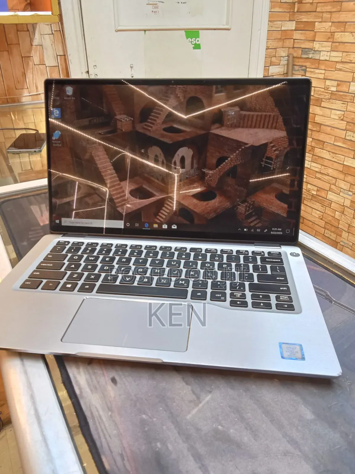 Laptop Dell Latitude 7400 8GB Intel Core i5 SSD 256GB